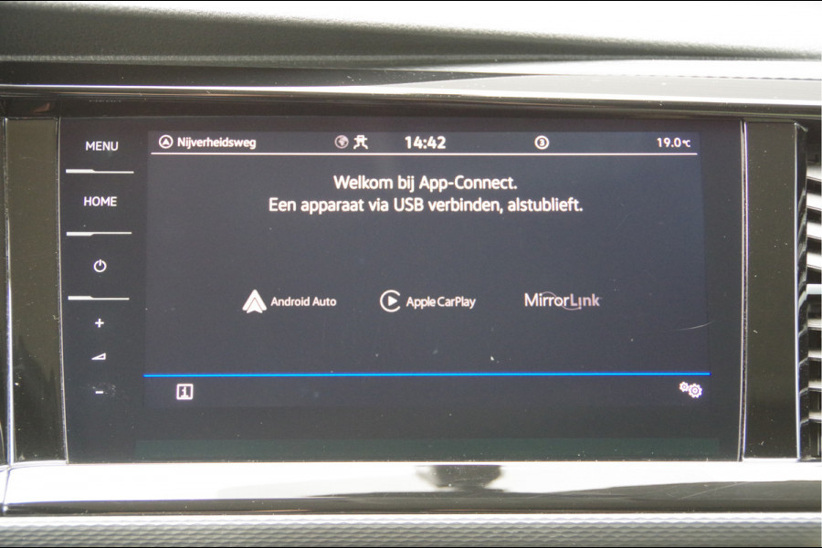 Volkswagen Transporter 2.0 TDI L2 BULLI, 150PK AUT. LED, ADAPT. CRUISE, DIGITAL COCKPIT, NAVI, AIRCO, APPLE CARPLAY, NL AUTO, NAP
