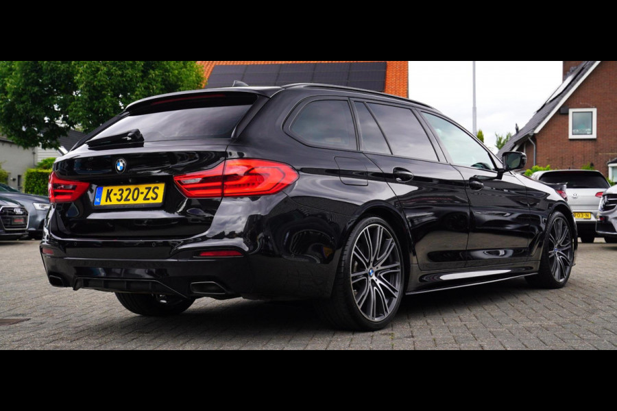 BMW 5 Serie Touring 540i xDrive High Executive | 360 Camera | Massage | Headup | Carbon delen exterieur | BMW LED | Dealer onderho