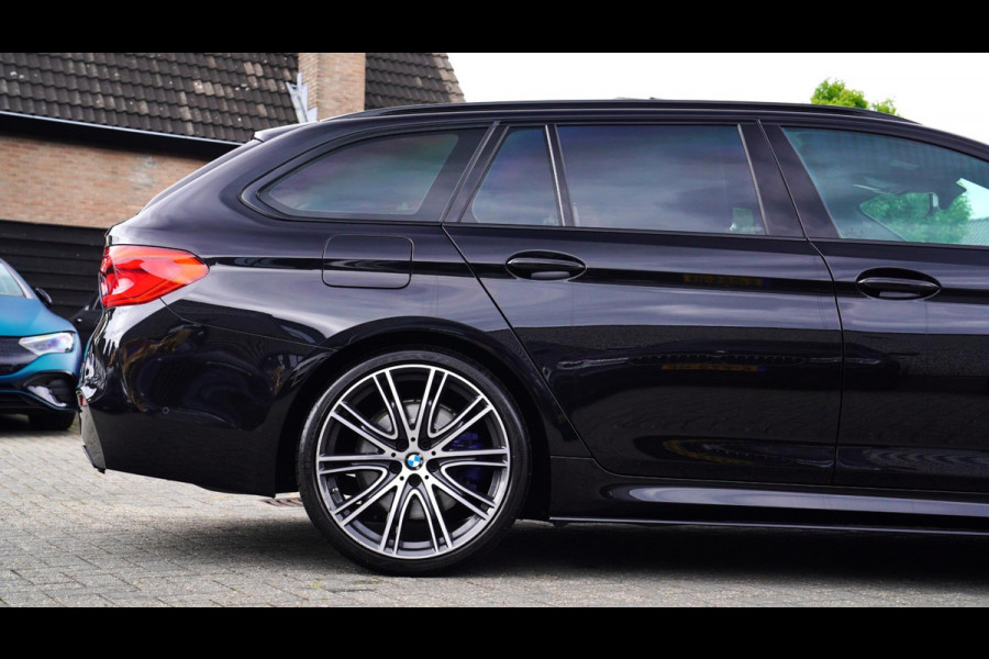 BMW 5 Serie Touring 540i xDrive High Executive | 360 Camera | Massage | Headup | Carbon delen exterieur | BMW LED | Dealer onderho