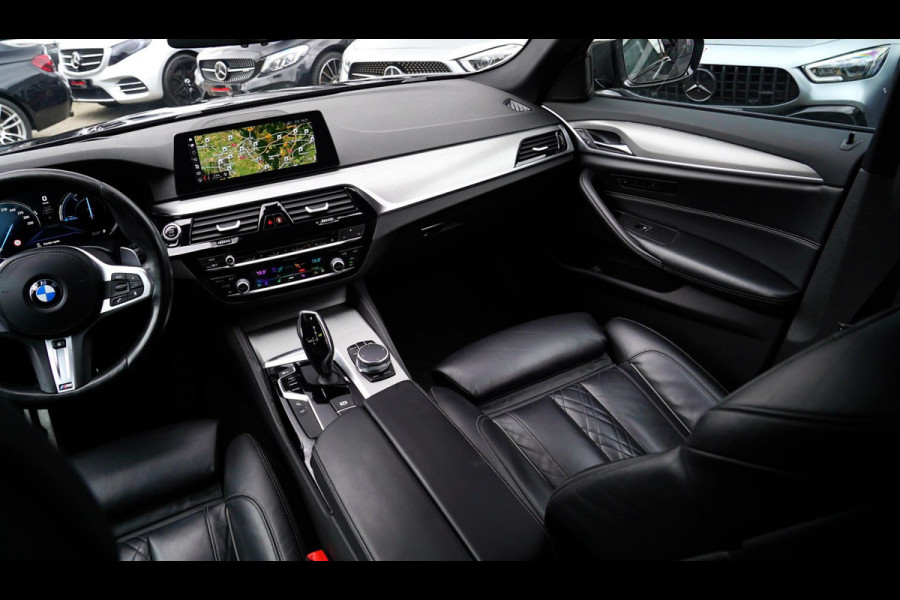 BMW 5 Serie Touring 540i xDrive High Executive | 360 Camera | Massage | Headup | Carbon delen exterieur | BMW LED | Dealer onderho