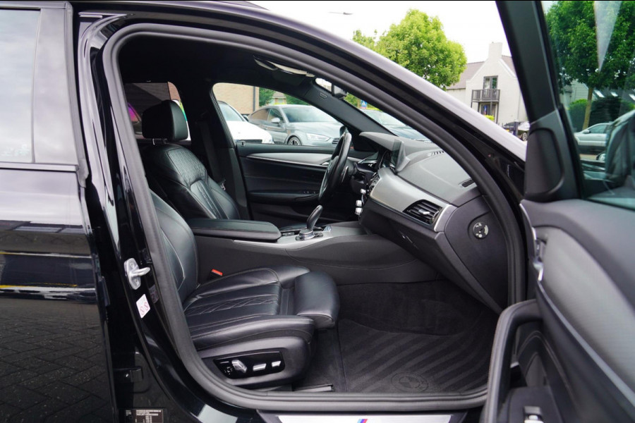 BMW 5 Serie Touring 540i xDrive High Executive | 360 Camera | Massage | Headup | Carbon delen exterieur | BMW LED | Dealer onderho
