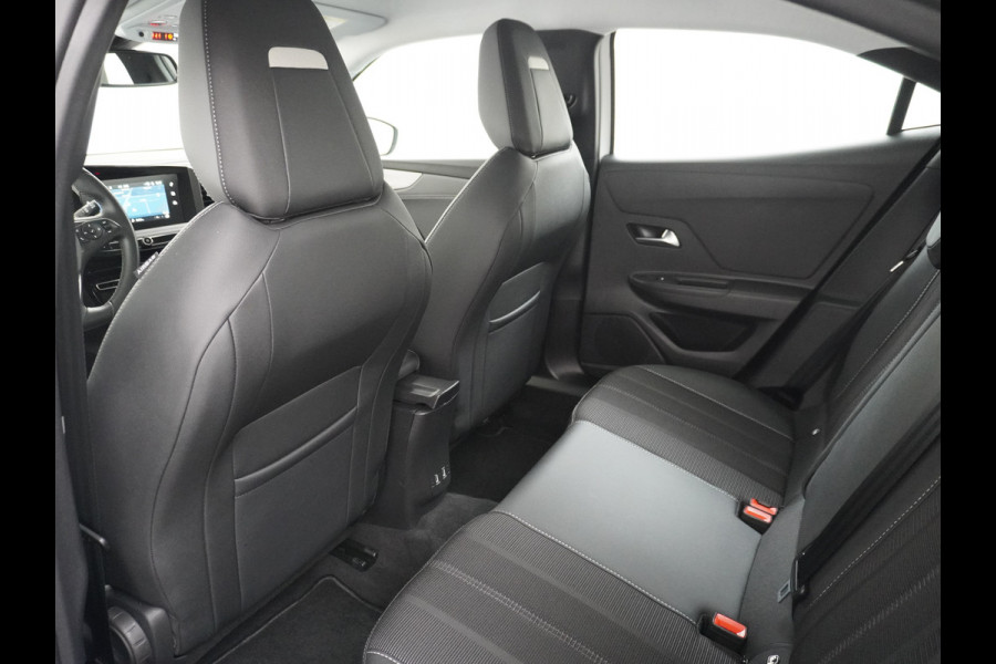 Opel Mokka-e Elegance 50-kWh 11kw 360Camera VirtualCockpit Apple/Android Bordherk. Lane-dep. Navi Led Keyless 1/2Leer Licht-/Zichtpakket Dab Usb Bluetooth CruiseControl Pdc Isofix Ecc 4xElek.Ramen.Spiegels 17''LM 136pk NL-auto!