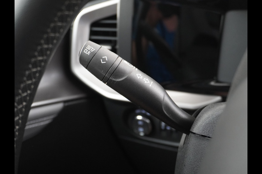 Opel Mokka-e Elegance 50-kWh 11kw 360Camera VirtualCockpit Apple/Android Bordherk. Lane-dep. Navi Led Keyless 1/2Leer Licht-/Zichtpakket Dab Usb Bluetooth CruiseControl Pdc Isofix Ecc 4xElek.Ramen.Spiegels 17''LM 136pk NL-auto!