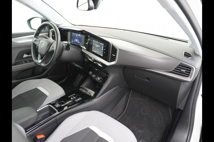 Opel Mokka-e Elegance 50-kWh 11kw 360Camera VirtualCockpit Apple/Android Bordherk. Lane-dep. Navi Led Keyless 1/2Leer Licht-/Zichtpakket Dab Usb Bluetooth CruiseControl Pdc Isofix Ecc 4xElek.Ramen.Spiegels 17''LM 136pk NL-auto!