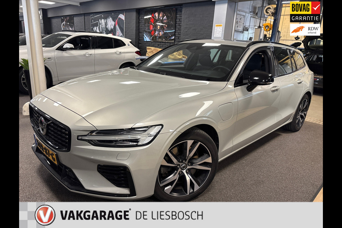Volvo V60 2.0 T6 Recharge AWD R-Design / Panorama-dak / Trekhaak / Leder / Harman-kardon