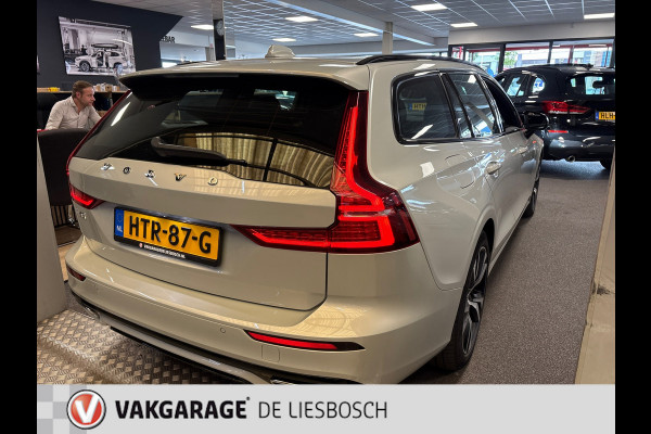 Volvo V60 2.0 T6 Recharge AWD R-Design / Panorama-dak / Trekhaak / Leder / Harman-kardon
