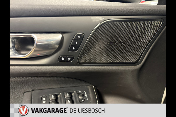 Volvo V60 2.0 T6 Recharge AWD R-Design / Panorama-dak / Trekhaak / Leder / Harman-kardon