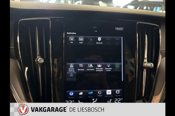 Volvo V60 2.0 T6 Recharge AWD R-Design / Panorama-dak / Trekhaak / Leder / Harman-kardon