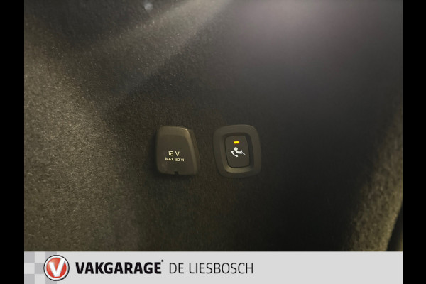 Volvo V60 2.0 T6 Recharge AWD R-Design / Panorama-dak / Trekhaak / Leder / Harman-kardon