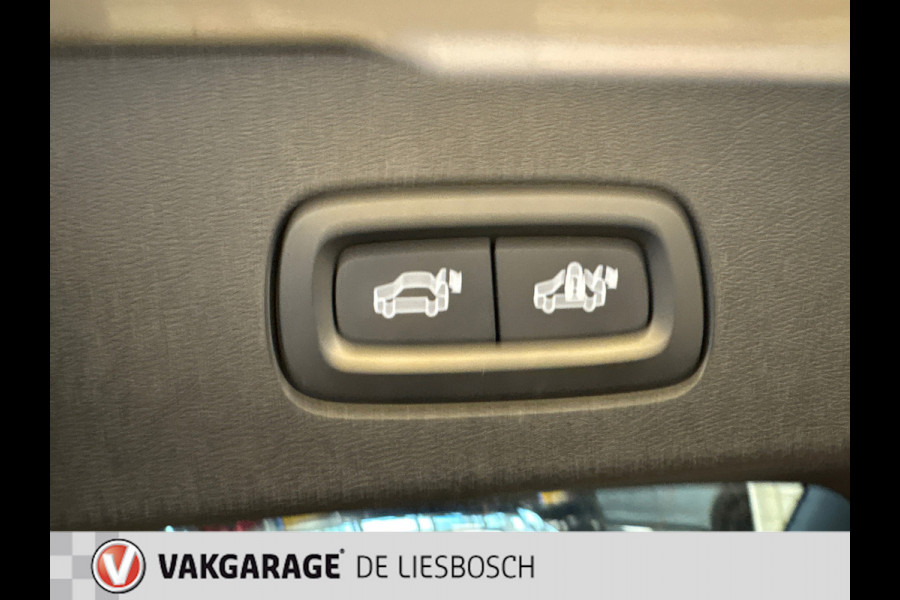 Volvo V60 2.0 T6 Recharge AWD R-Design / Panorama-dak / Trekhaak / Leder / Harman-kardon