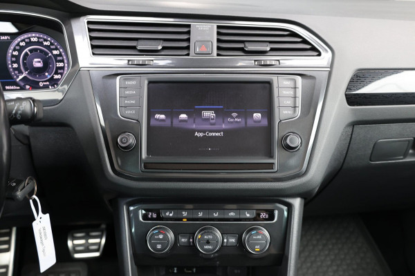 Volkswagen Tiguan 2.0 TSI 4Motion Sound R-line 180+PK LED/VIRTUAL/PANORAMADAK/S+S.VERWARMING/LMV/CAM/ACC/ECC/12 MND GARANTIE!