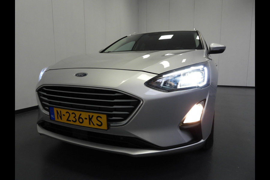 Ford FOCUS Wagon 1.0 EcoBoost Hybrid Trend Business NAVI/CAMERA/LED/TREKHAAK/16"LMV!