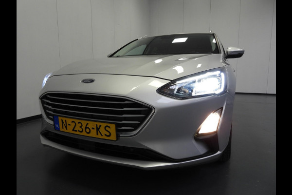 Ford FOCUS Wagon 1.0 EcoBoost Hybrid Trend Business NAVI/CAMERA/LED/TREKHAAK/16"LMV!