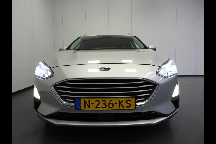 Ford FOCUS Wagon 1.0 EcoBoost Hybrid Trend Business NAVI/CAMERA/LED/TREKHAAK/16"LMV!