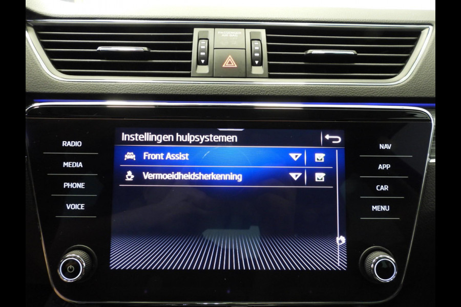 Škoda Superb 1.4 TSI iV PHEV Business Edition Plus NAVI/CAMERA/LED/TREKHAAK/17"LMV!