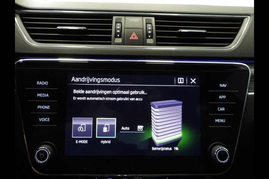 Škoda Superb 1.4 TSI iV PHEV Business Edition Plus NAVI/CAMERA/LED/TREKHAAK/17"LMV!