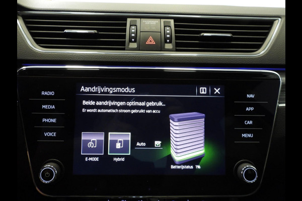 Škoda Superb 1.4 TSI iV PHEV Business Edition Plus NAVI/CAMERA/LED/TREKHAAK/17"LMV!