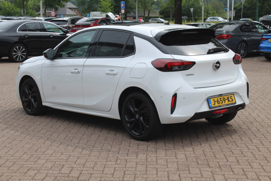 Opel Corsa 1.2 GS Line / Full option! / Panoramadak / Camera / Navigatie / Matrix LED / 17'' / Armsteun / Premiumpakket / Winterpakket / Cruise Control