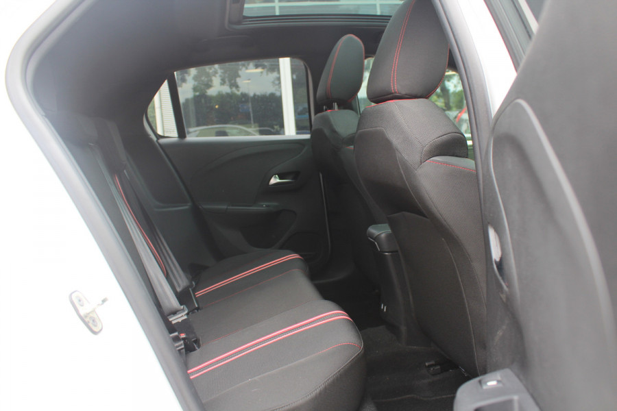 Opel Corsa 1.2 GS Line / Full option! / Panoramadak / Camera / Navigatie / Matrix LED / 17'' / Armsteun / Premiumpakket / Winterpakket / Cruise Control