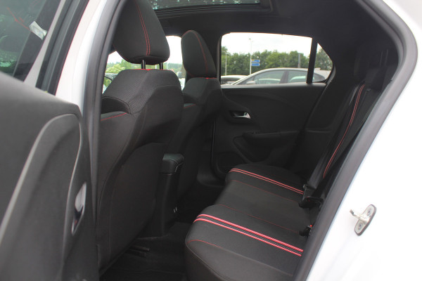 Opel Corsa 1.2 GS Line / Full option! / Panoramadak / Camera / Navigatie / Matrix LED / 17'' / Armsteun / Premiumpakket / Winterpakket / Cruise Control