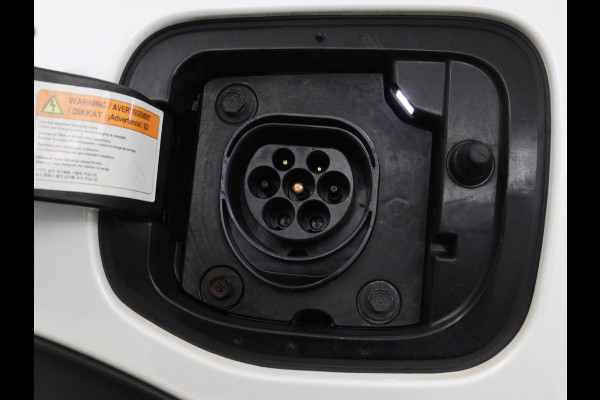 Kia Niro 1.6 GDi PHEV ExecutiveLine | Schuifdak | Stoelventilatie | Leder | JBL Sound | Carplay | Stuur & achterbankverwarming | Adaptive cruise | Navigatie | Full LED | Keyless