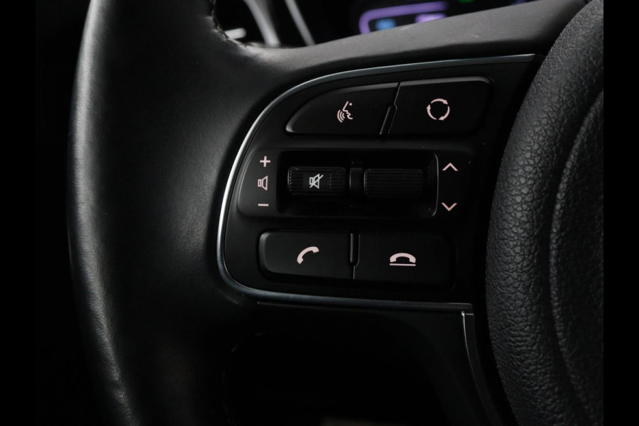 Kia Niro 1.6 GDi PHEV ExecutiveLine | Schuifdak | Stoelventilatie | Leder | JBL Sound | Carplay | Stuur & achterbankverwarming | Adaptive cruise | Navigatie | Full LED | Keyless