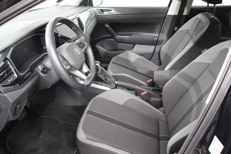 Volkswagen Polo 1.0 TSI DSG Style 110Pk | Navigatie | Apple Carplay/Android Auto | Climate Control | Virtual Cockpit | Adaptive Cruise Control | Parkeersensoren | Lane Assist | Privacy Glass |