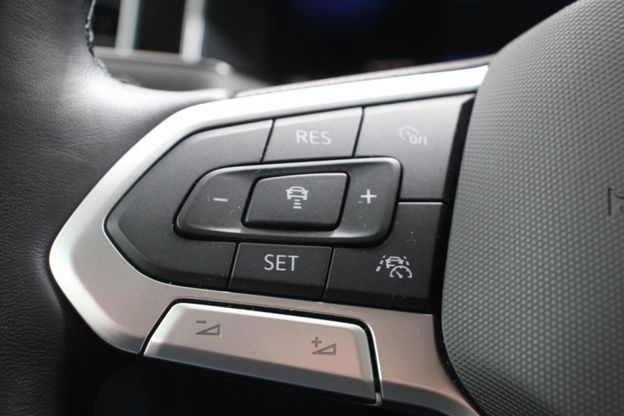Volkswagen Polo 1.0 TSI DSG Style 110Pk | Navigatie | Apple Carplay/Android Auto | Climate Control | Virtual Cockpit | Adaptive Cruise Control | Parkeersensoren | Lane Assist | Privacy Glass |