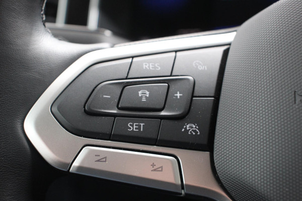 Volkswagen Polo 1.0 TSI DSG Style 110Pk | Navigatie | Apple Carplay/Android Auto | Climate Control | Virtual Cockpit | Adaptive Cruise Control | Parkeersensoren | Lane Assist | Privacy Glass |