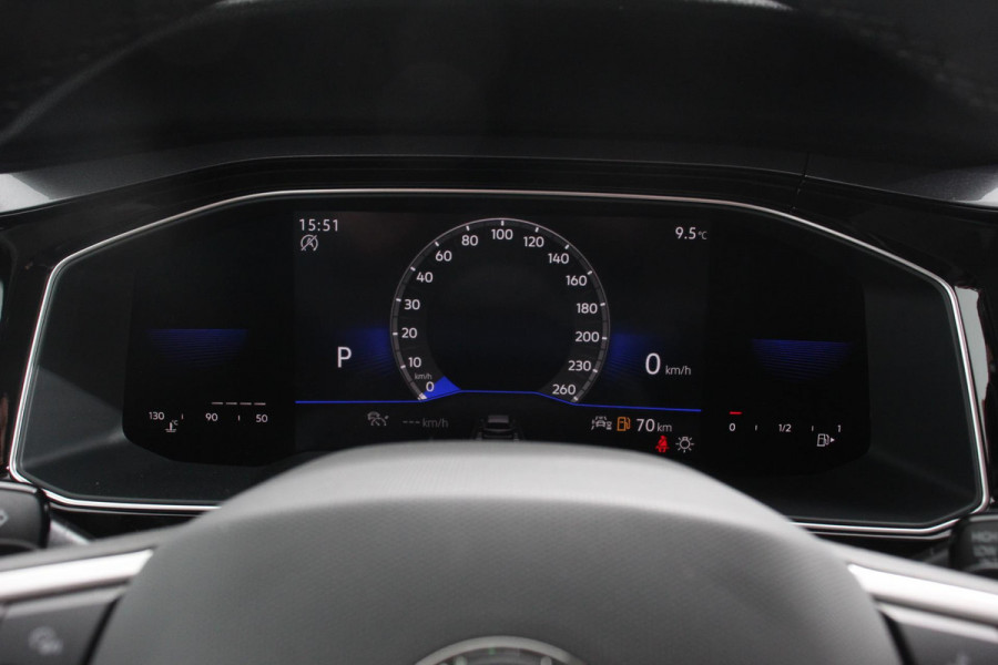 Volkswagen Polo 1.0 TSI DSG Style 110Pk | Navigatie | Apple Carplay/Android Auto | Climate Control | Virtual Cockpit | Adaptive Cruise Control | Parkeersensoren | Lane Assist | Privacy Glass |