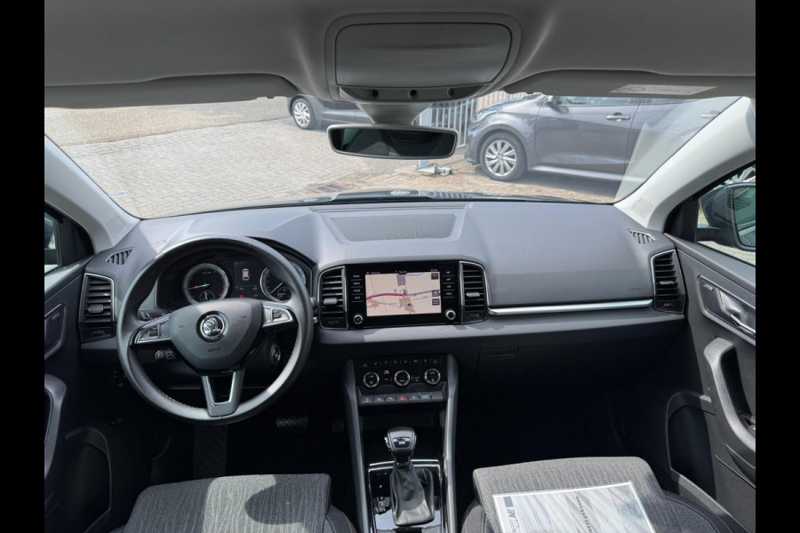 Škoda Karoq 1.5 TSI ACT Style Business TREKHAAK / CAMERA / PDC V+A / NAVI / ACC / CARPLAY / NAVI / 150PK / DSG