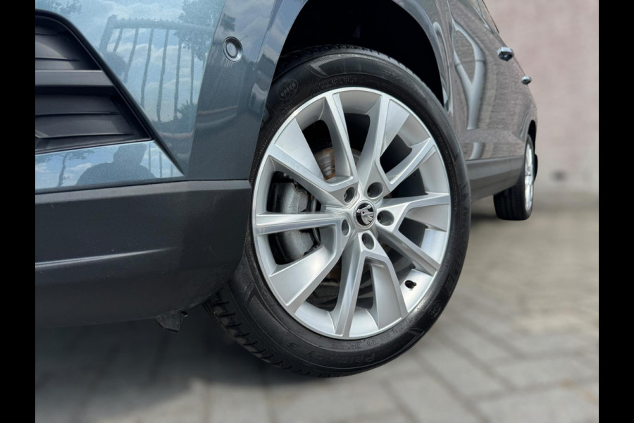Škoda Karoq 1.5 TSI ACT Style Business TREKHAAK / CAMERA / PDC V+A / NAVI / ACC / CARPLAY / NAVI / 150PK / DSG