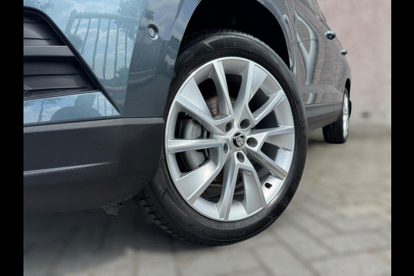 Škoda Karoq 1.5 TSI ACT Style Business TREKHAAK / CAMERA / PDC V+A / NAVI / ACC / CARPLAY / NAVI / 150PK / DSG