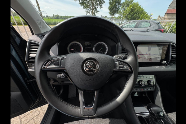 Škoda Karoq 1.5 TSI ACT Style Business TREKHAAK / CAMERA / PDC V+A / NAVI / ACC / CARPLAY / NAVI / 150PK / DSG