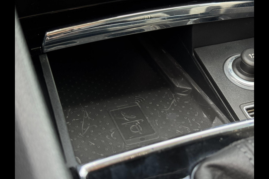 Škoda Karoq 1.5 TSI ACT Style Business TREKHAAK / CAMERA / PDC V+A / NAVI / ACC / CARPLAY / NAVI / 150PK / DSG