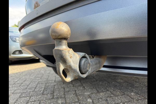 Škoda Karoq 1.5 TSI ACT Style Business TREKHAAK / CAMERA / PDC V+A / NAVI / ACC / CARPLAY / NAVI / 150PK / DSG