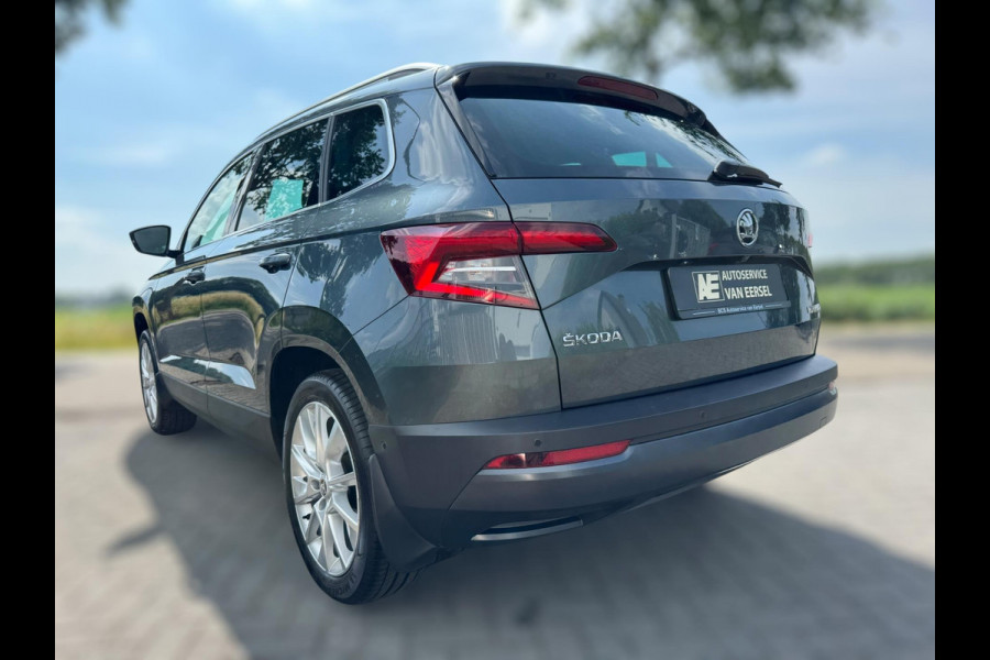 Škoda Karoq 1.5 TSI ACT Style Business TREKHAAK / CAMERA / PDC V+A / NAVI / ACC / CARPLAY / NAVI / 150PK / DSG