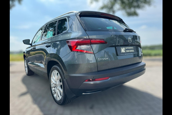 Škoda Karoq 1.5 TSI ACT Style Business TREKHAAK / CAMERA / PDC V+A / NAVI / ACC / CARPLAY / NAVI / 150PK / DSG