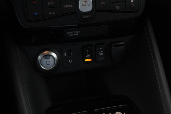 Nissan Leaf N-Connecta 40 kWh | Navigatie | Bluetooth | Cruise Control | Lichtmetalen Velgen |