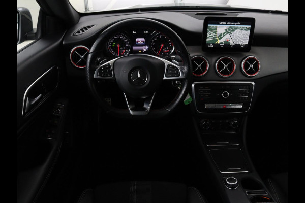 Mercedes-Benz CLA-Klasse 180 AMG | Stoelverwarming | Sportstoelen | Camera | Navigatie | Park Assist | Full LED | Cruise control | Airco