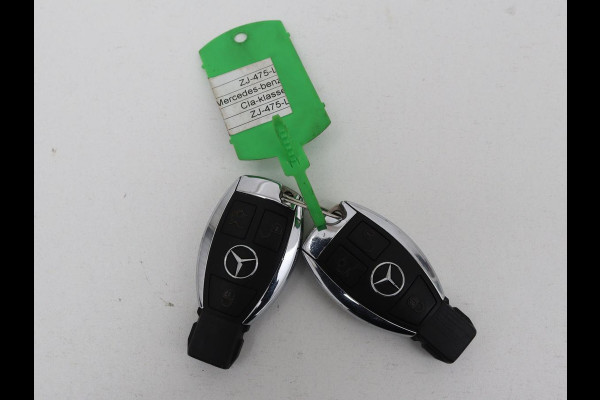 Mercedes-Benz CLA-Klasse 180 AMG | Stoelverwarming | Sportstoelen | Camera | Navigatie | Park Assist | Full LED | Cruise control | Airco