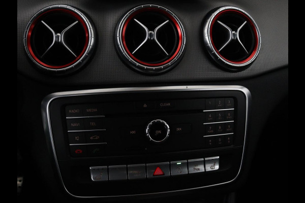 Mercedes-Benz CLA-Klasse 180 AMG | Stoelverwarming | Sportstoelen | Camera | Navigatie | Park Assist | Full LED | Cruise control | Airco