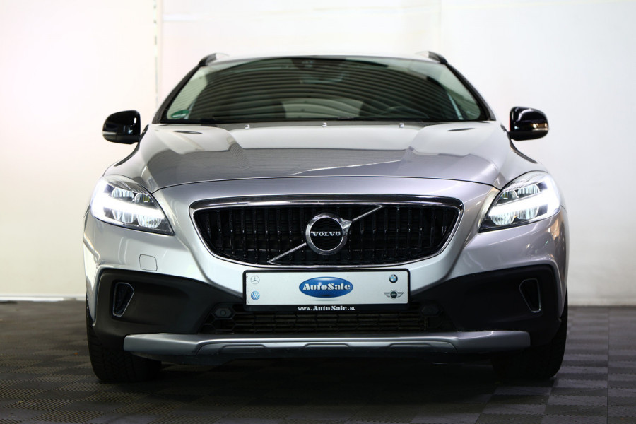 Volvo V40 Cross Country 1.5 T3 Momentum
