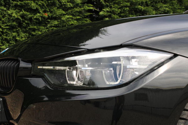 BMW 3 Serie Touring 320i M Sport Edition Panodak HeadUp Leer 19INCH !!NIEUWBINNEN!!