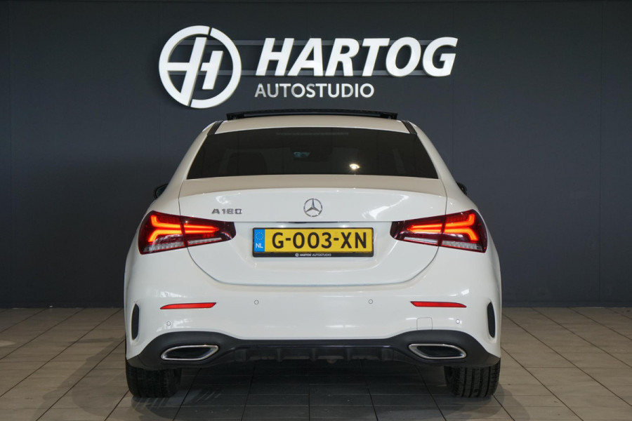 Mercedes-Benz A-Klasse 180 AMG Line + SCHUIFDAK / CARPLAY / NIGHTPAKKET / WIDESCREEN / CAMERA