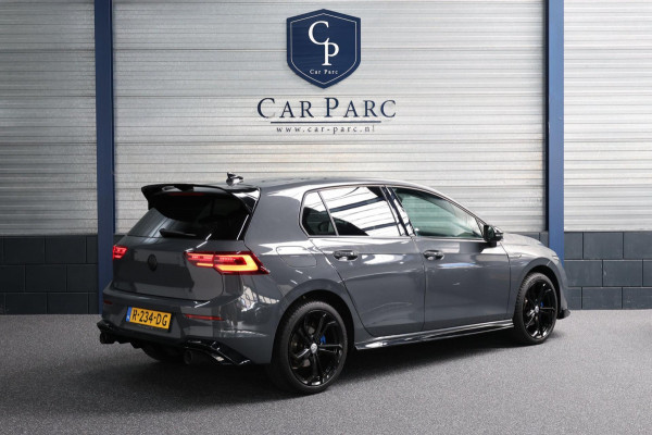 Volkswagen Golf 1.5 eTSI R-Line IQ+LED/VIRTUAL/SFEER/ALCANTARA+S.VERWARMING+MASSAGE/18" LMVCAM/ACC/ECC/12 MDN GARANTIE!