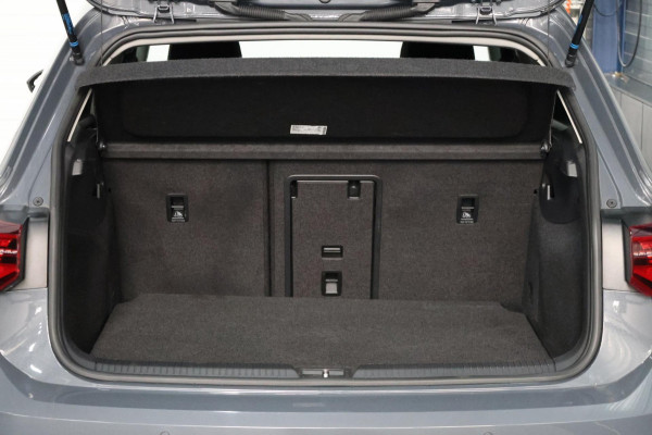 Volkswagen Golf 1.5 eTSI R-Line IQ+LED/VIRTUAL/SFEER/ALCANTARA+S.VERWARMING+MASSAGE/18" LMVCAM/ACC/ECC/12 MDN GARANTIE!