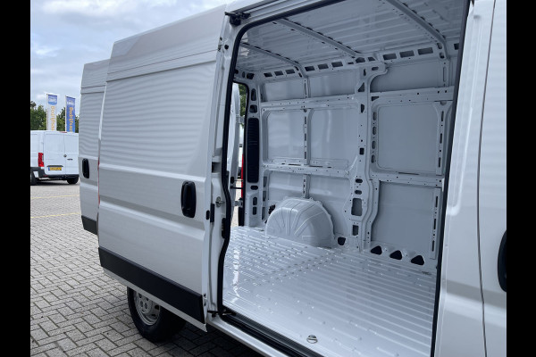 Opel Movano 2.2D 140pk L2H2 3.5t / nieuw overjarig / direct leverbaar / € 25.950 ex btw / parkeersensoren achter / airco / cruise control / bijrijdersbank !