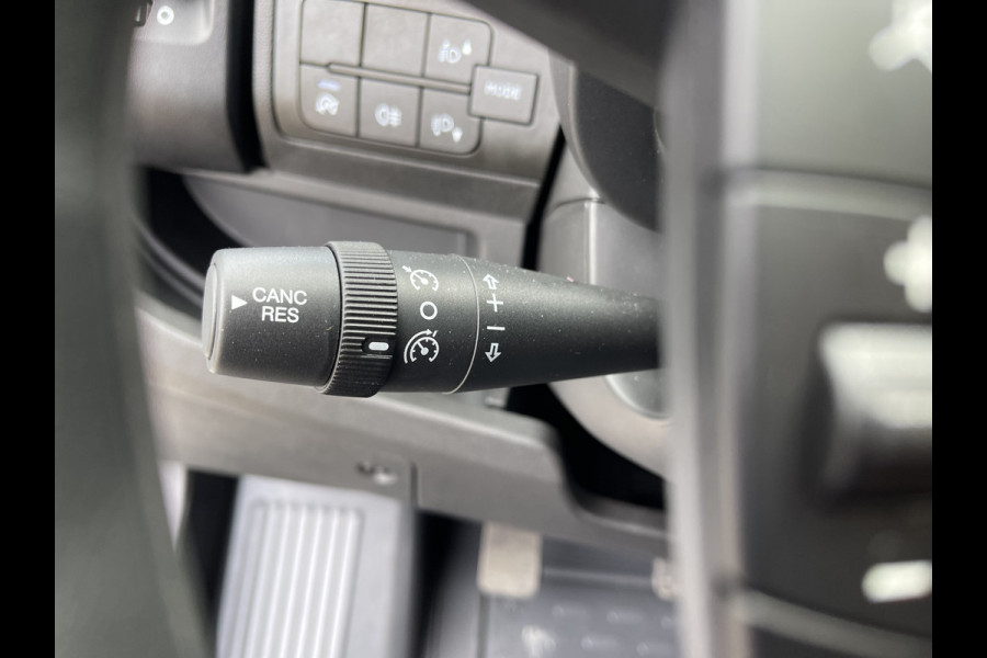 Opel Movano 2.2D 140pk L2H2 3.5t / nieuw overjarig / direct leverbaar / € 25.950 ex btw / parkeersensoren achter / airco / cruise control / bijrijdersbank !