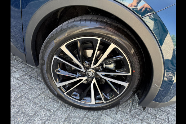 Toyota C-HR 1.8 Hybrid 140 Executive|JBL|ACC|PANO